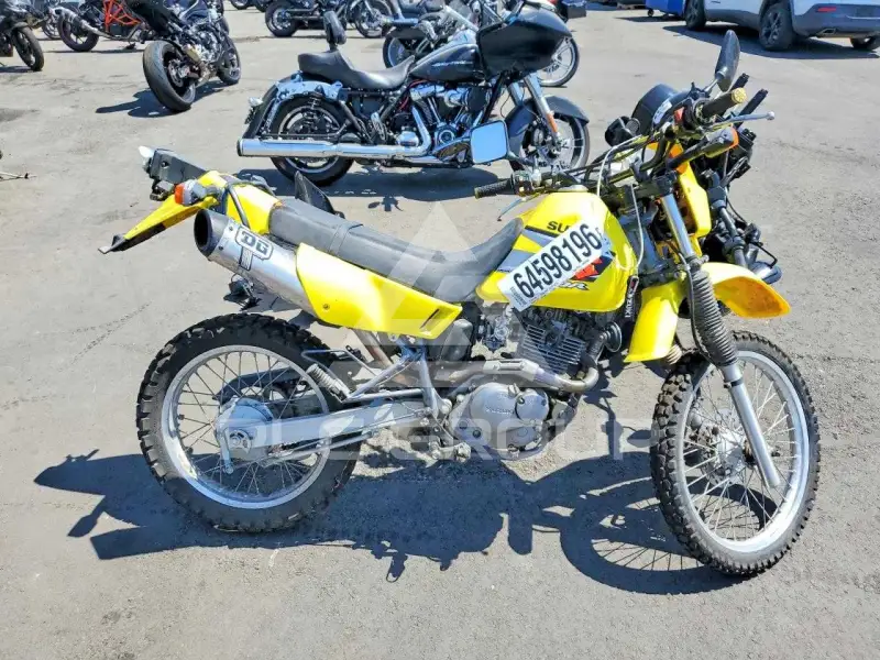 2002 Suzuki  photo