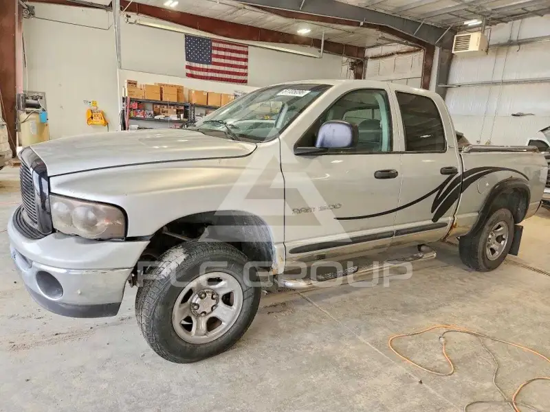 2002 Dodge RAM photo