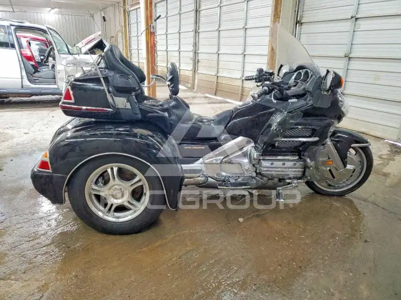 2002 Honda GL фото