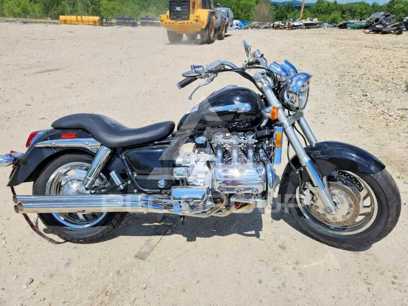 2002 Honda GL фото