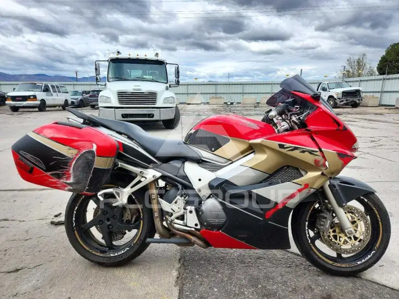 2002 Honda VFR photo