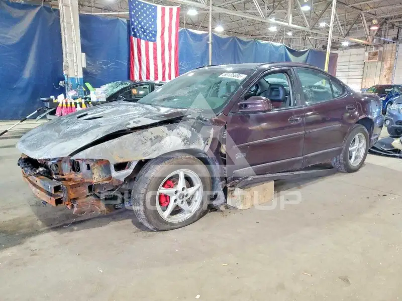 2002 Pontiac GRAND PRIX photo