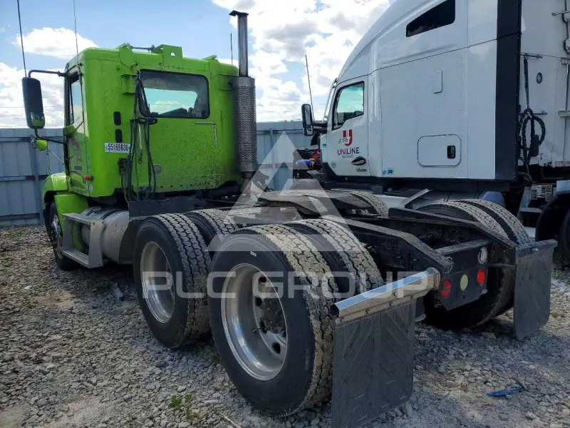 2002 Freightliner All Other фото