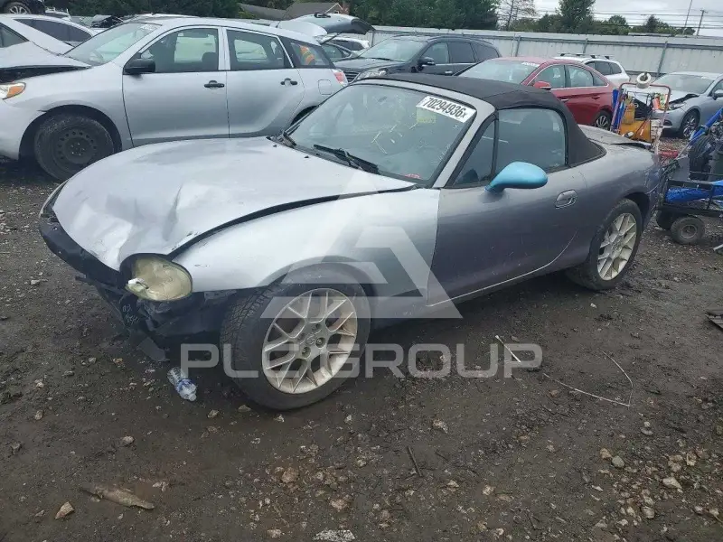 2002 Mazda MX-5 photo