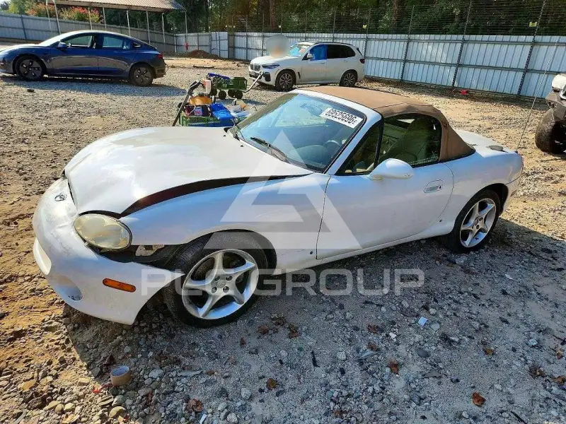 2002 Mazda MX-5 photo