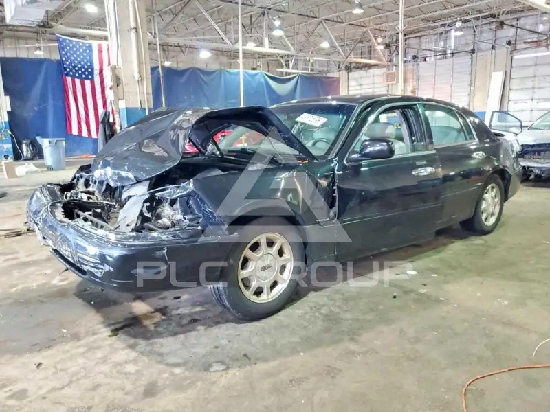 2002 Lincoln Town photo