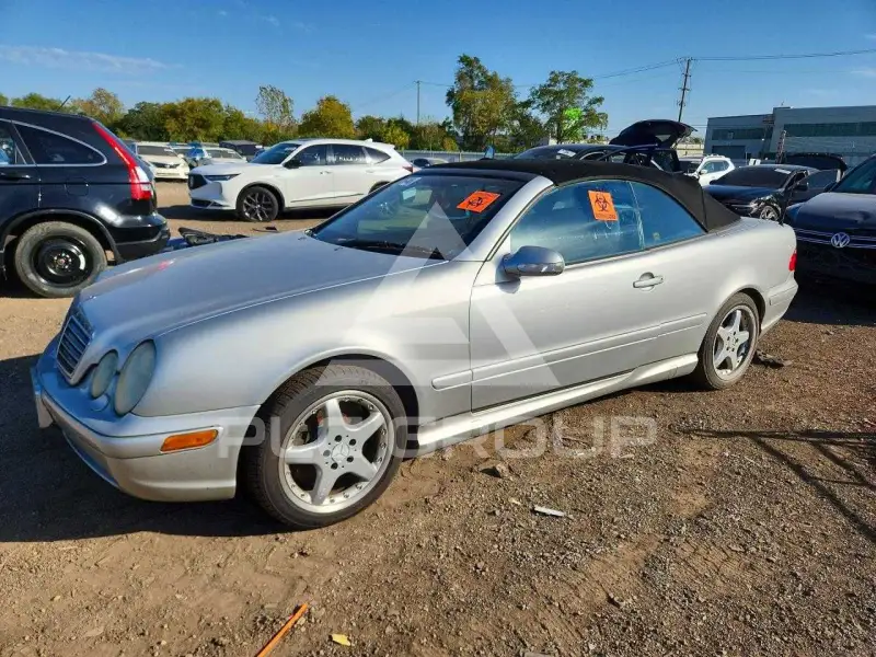 2002 Mercedes Benz CLK фото