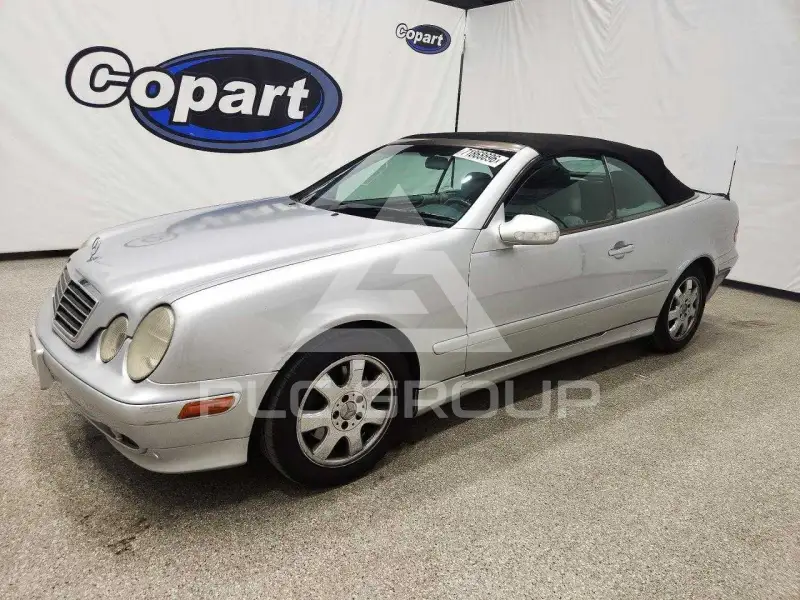 2002 Mercedes Benz CLK фото