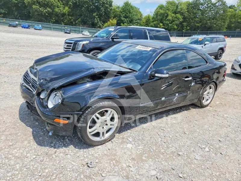 2002 Mercedes Benz CLK фото