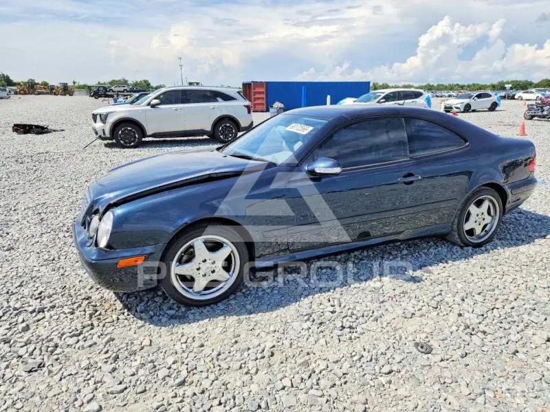 2002 Mercedes Benz CLK фото