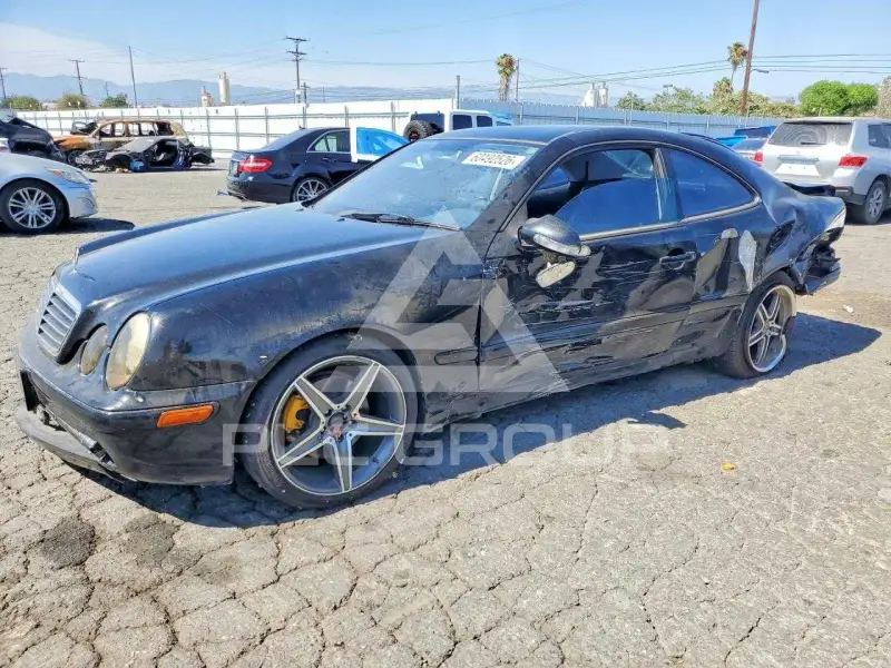 2002 Mercedes Benz CLK фото