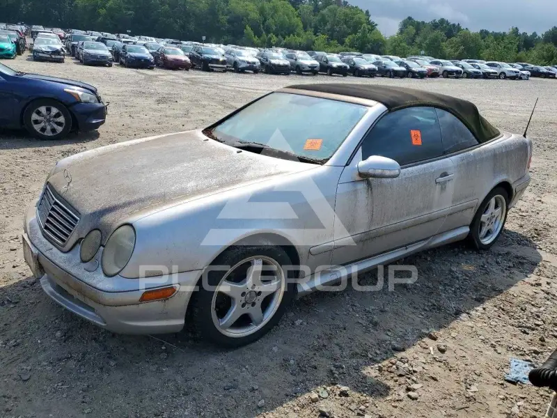 2002 Mercedes Benz CLK фото