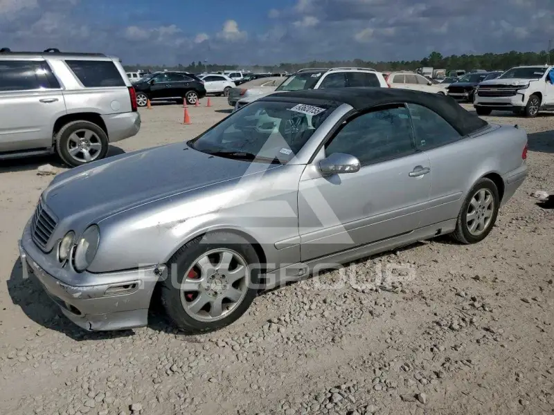 2002 Mercedes Benz CLK фото
