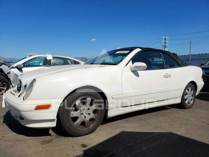 2002 Mercedes Benz CLK фото