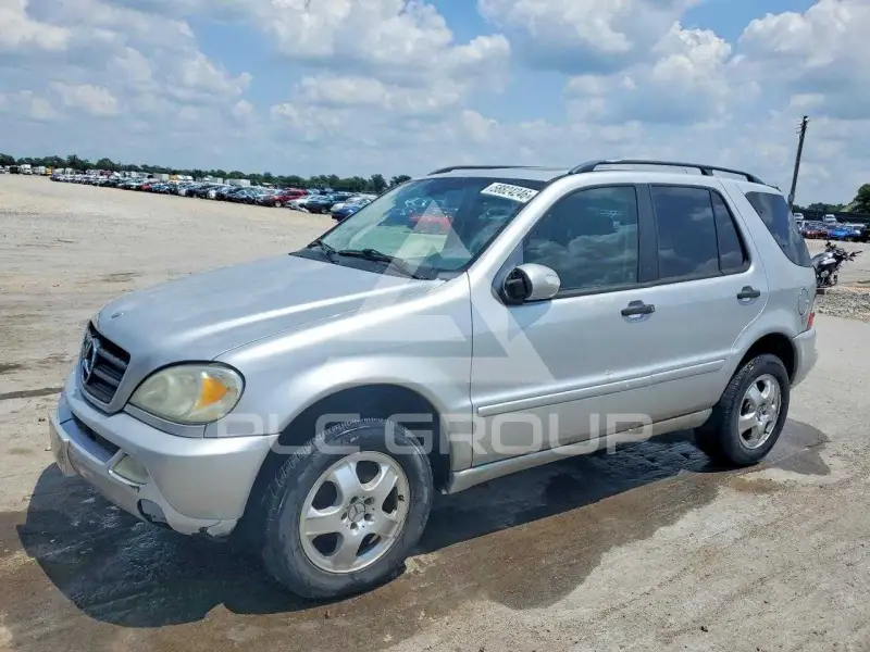 2002 Mercedes Benz ML-Class photo