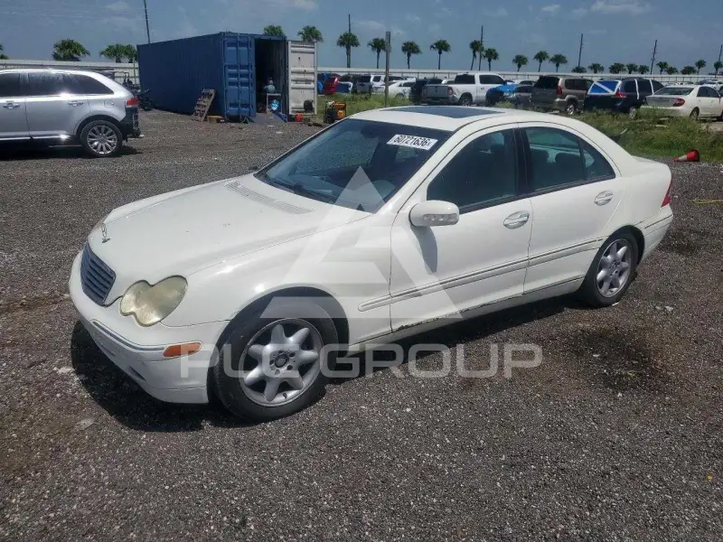 2002 Mercedes Benz C-Class photo