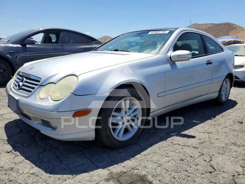 2002 Mercedes Benz C-Class photo