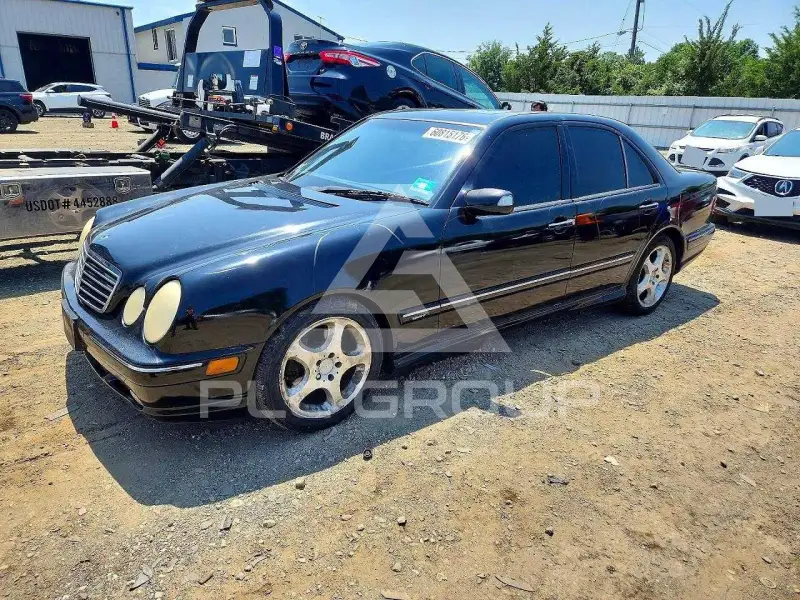 2002 Mercedes Benz E-Class photo
