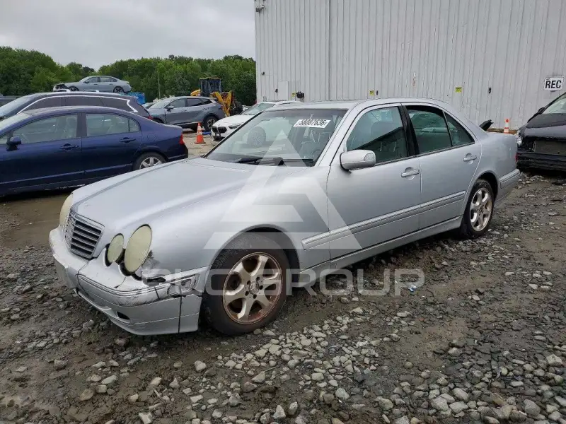 2002 Mercedes Benz E-Class photo