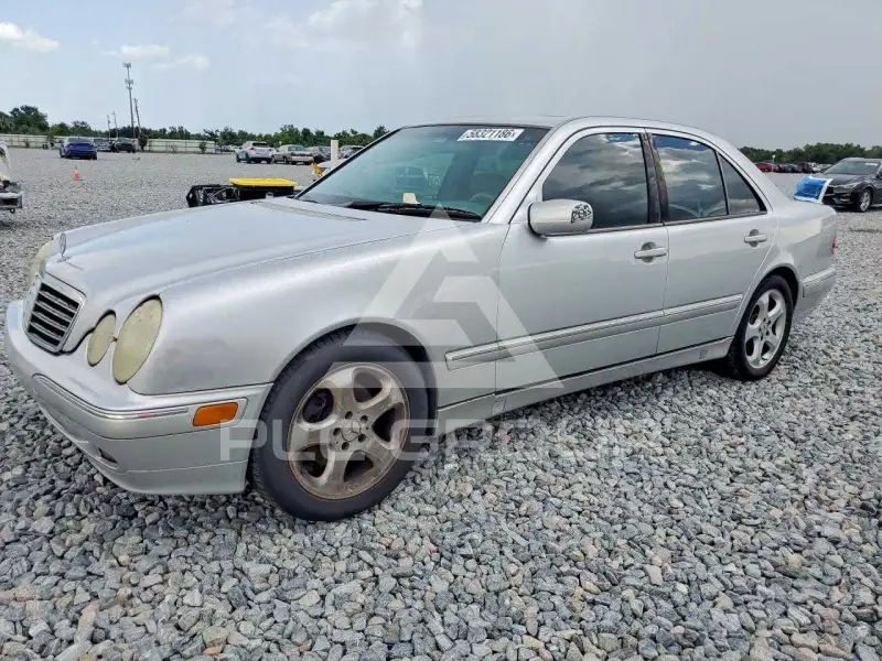 2002 Mercedes Benz E-Class photo