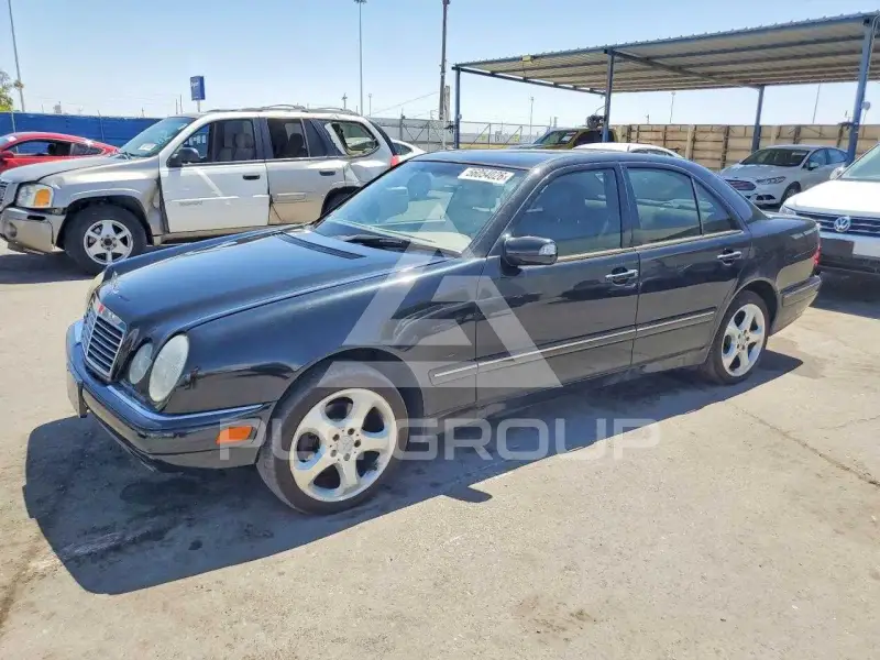 2002 Mercedes Benz E-Class photo