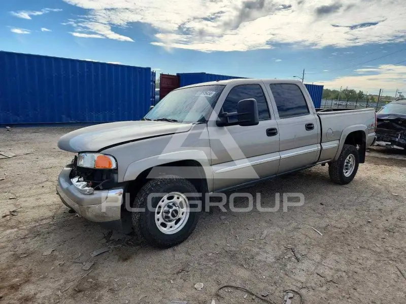 2002 GMC Sierra photo