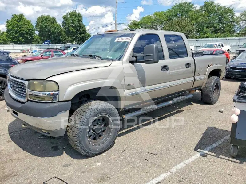 2002 GMC Sierra photo