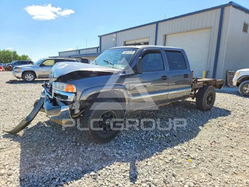 2002 GMC Sierra photo