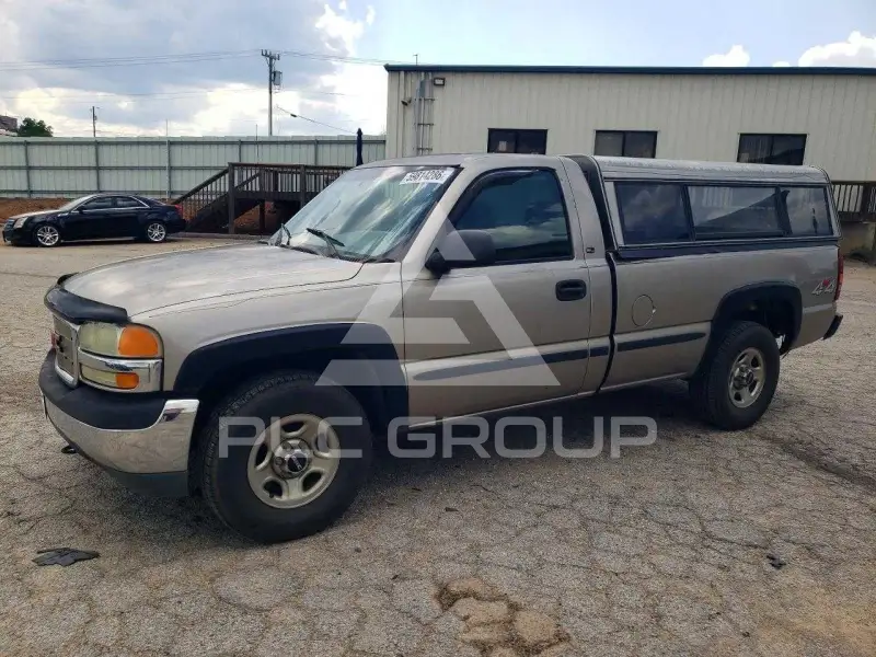 2002 GMC Sierra photo