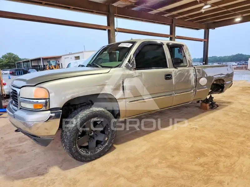 2002 GMC Sierra photo