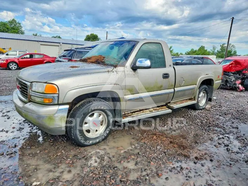 2002 GMC Sierra photo