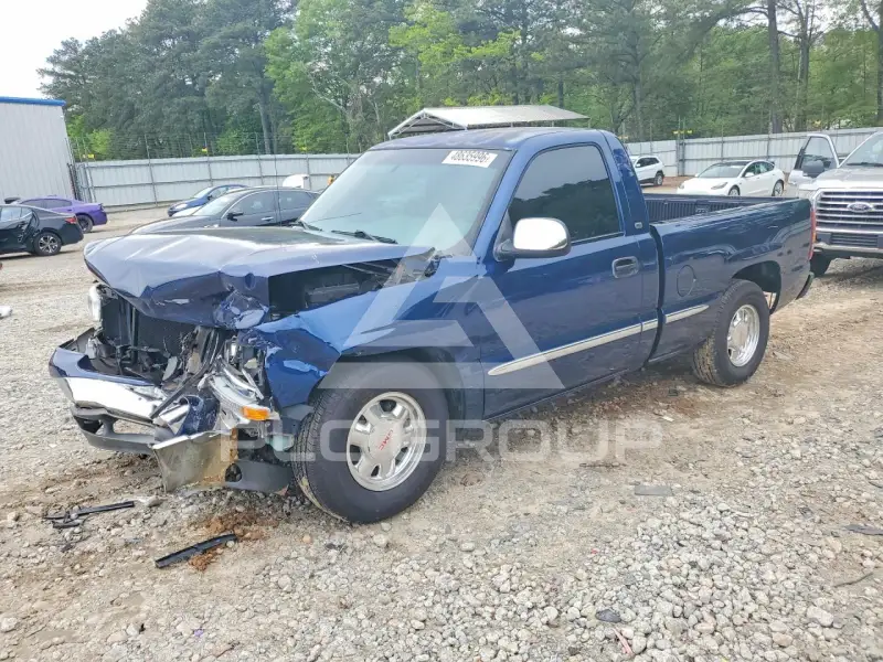 2002 GMC Sierra photo