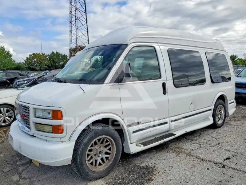 2002 GMC Savana photo