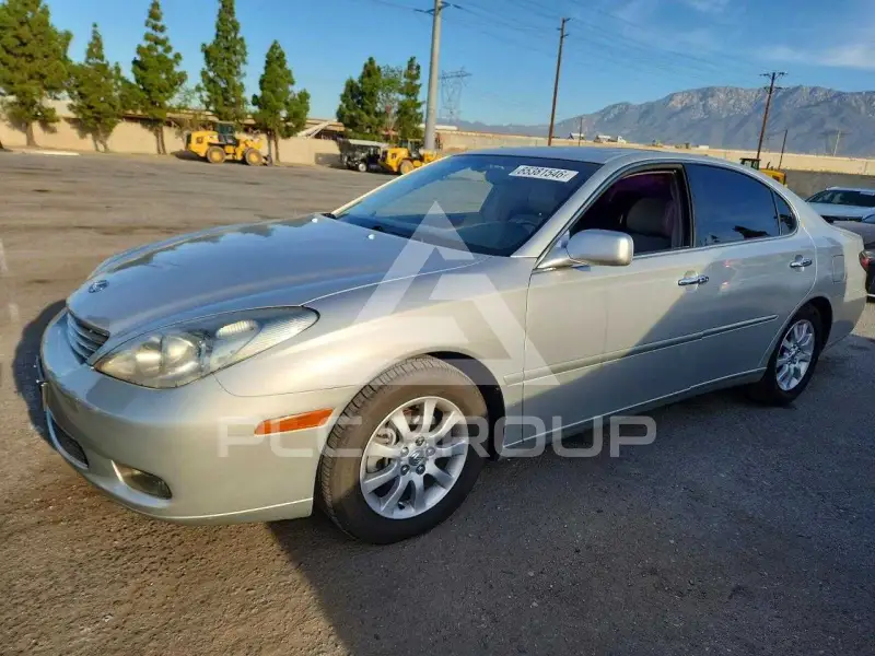 2002 Lexus ES300 photo