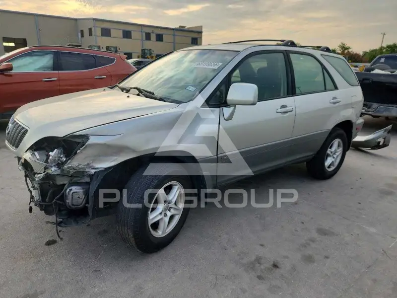 2002 Lexus RX300 photo