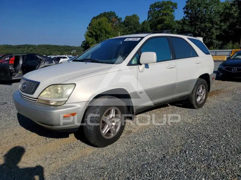 2002 Lexus RX300 photo