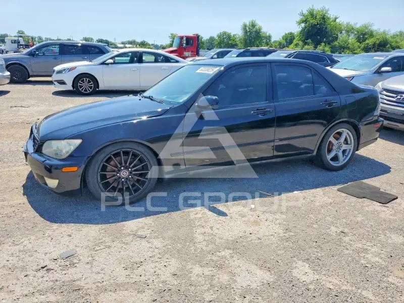 2002 Lexus IS photo
