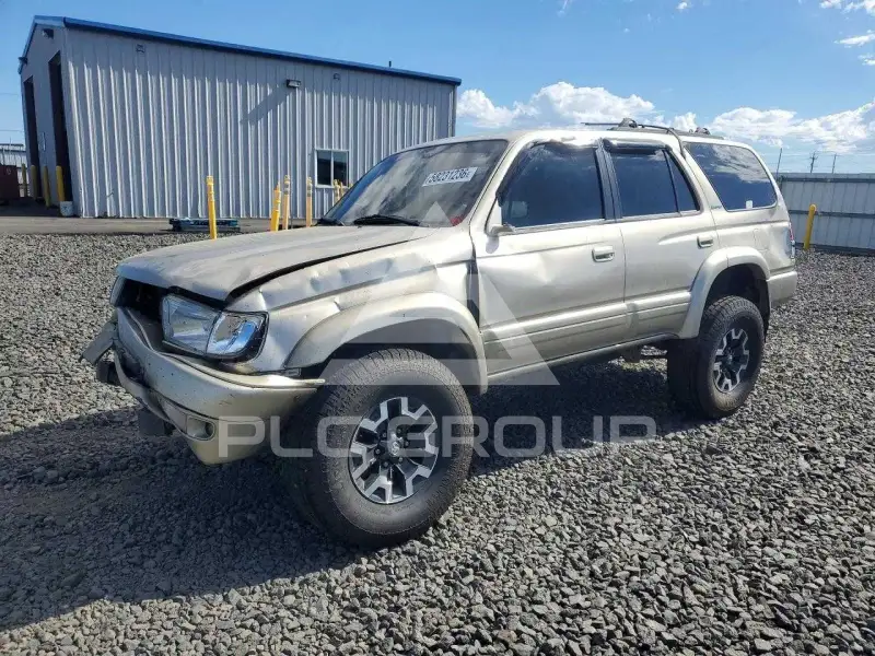 2002 Toyota 4 RUNNER photo