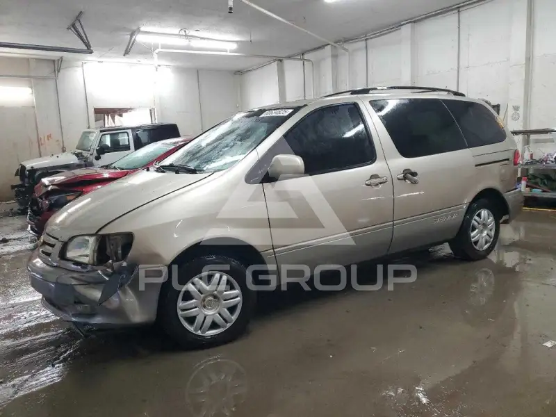 2002 Toyota SIENNA фото