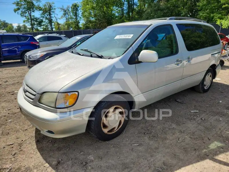 2002 Toyota SIENNA фото