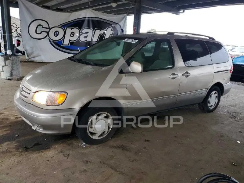 2002 Toyota SIENNA фото