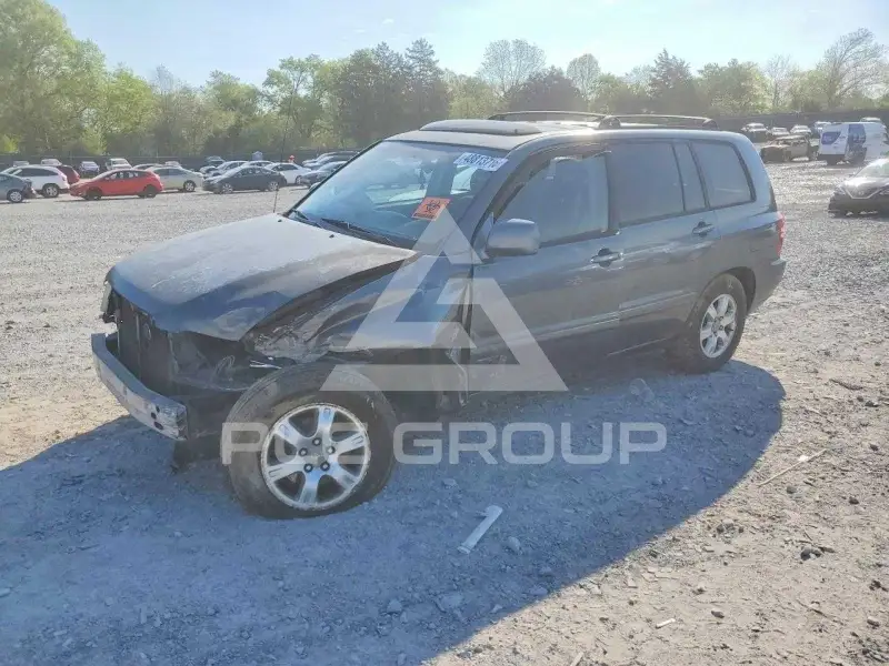 2002 Toyota Highlander photo