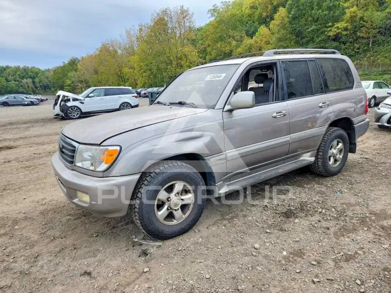 2002 Toyota LAND CRUISER photo