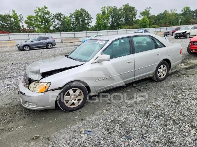 2002 Toyota AVALON фото