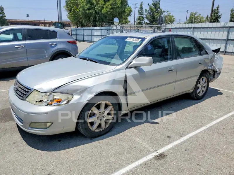 2002 Toyota AVALON фото