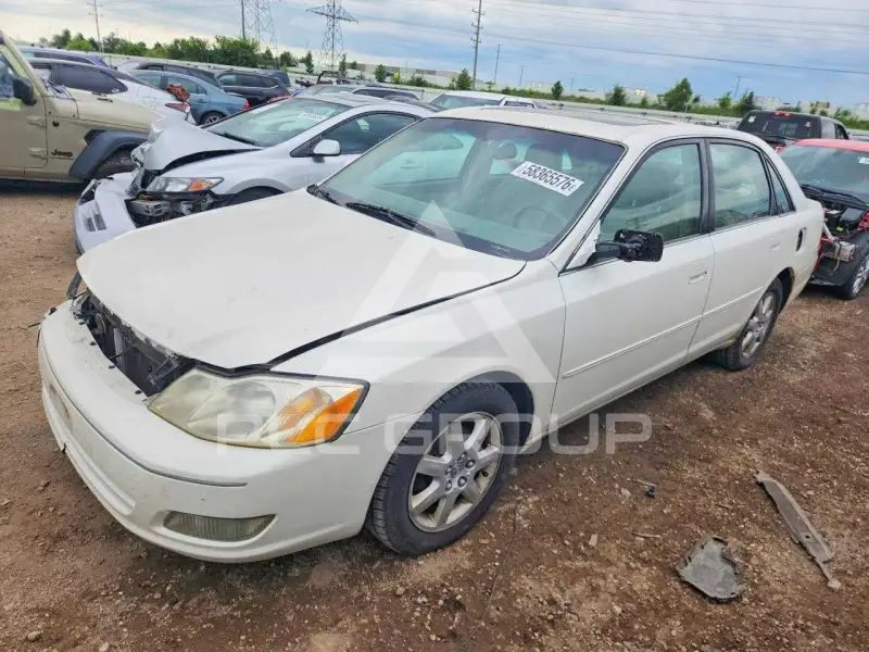 2002 Toyota AVALON photo