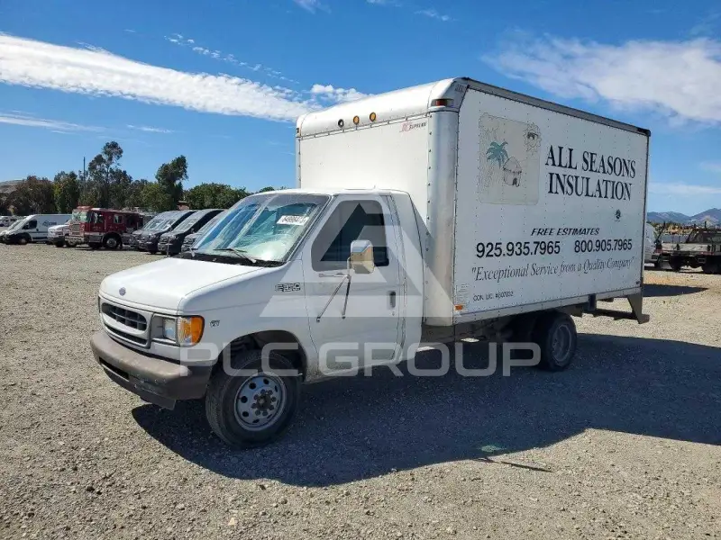2002 Ford ECONOLINE photo