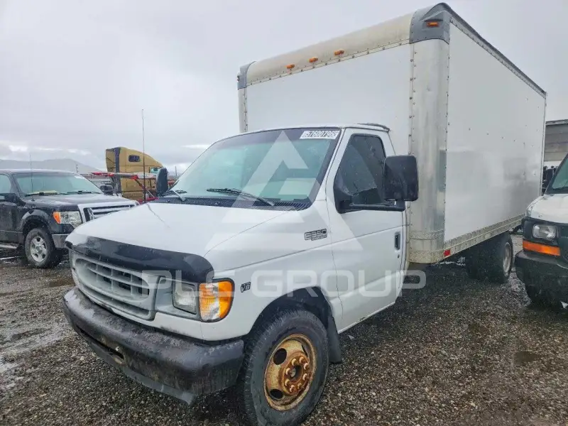 2002 Ford ECONOLINE photo