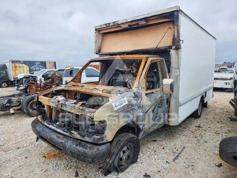 2002 Ford ECONOLINE photo