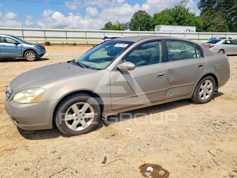 2003 Nissan ALTIMA photo